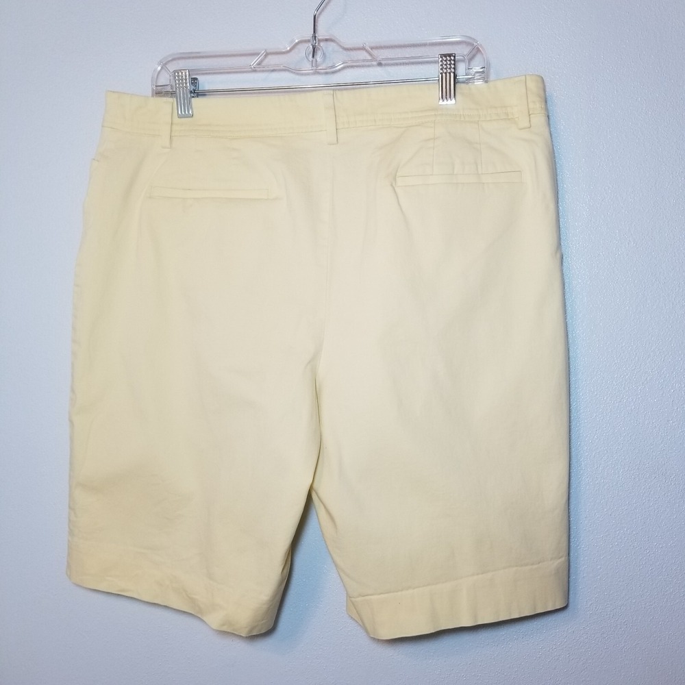 Talbots Outlet Womens Soft Yellow Stretch Bermuda Short Pockets Preppy Summer 16 - Picture 2 of 8